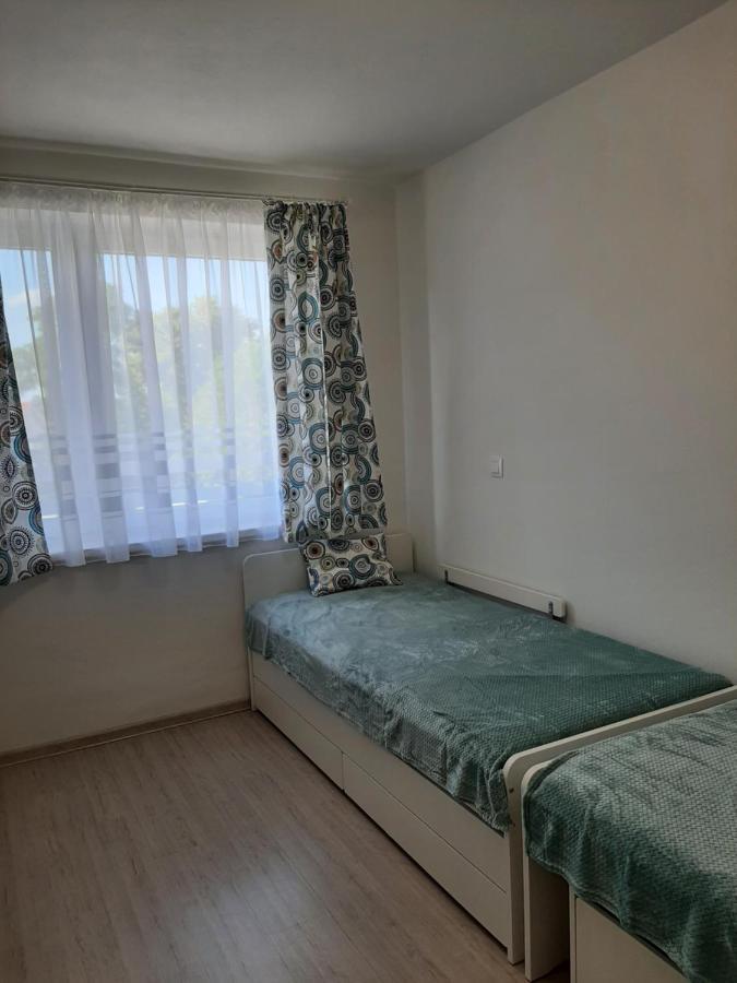 Apartmán Pri Jazere Apartman Szenc Kültér fotó